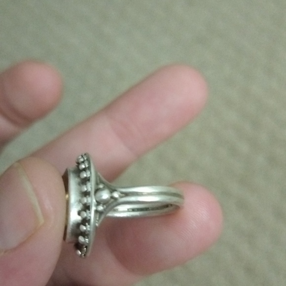 Vtg. Sterling silver and yellow topaz ring size 6 - Picture 4 of 7